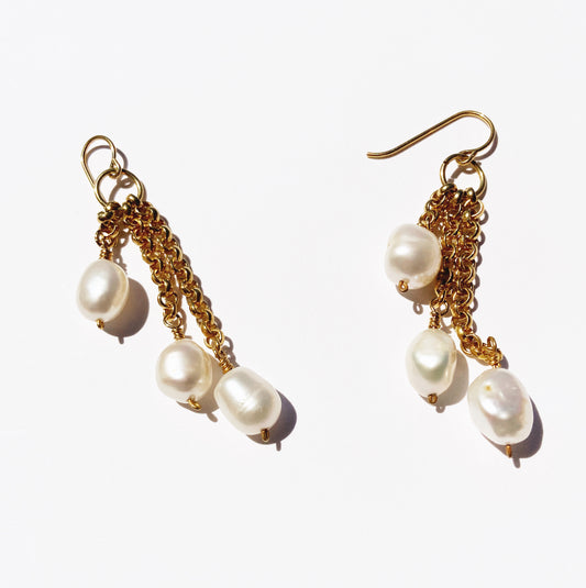 PEARL CHAIN EARRINGS